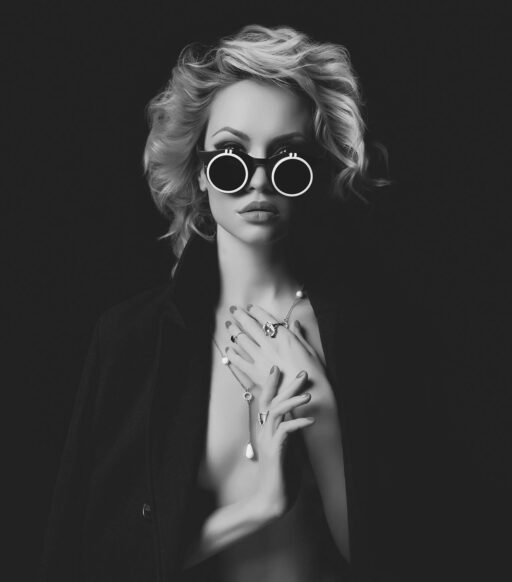 Video left description