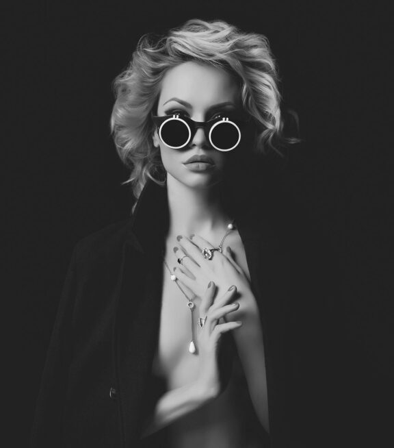 Video left description